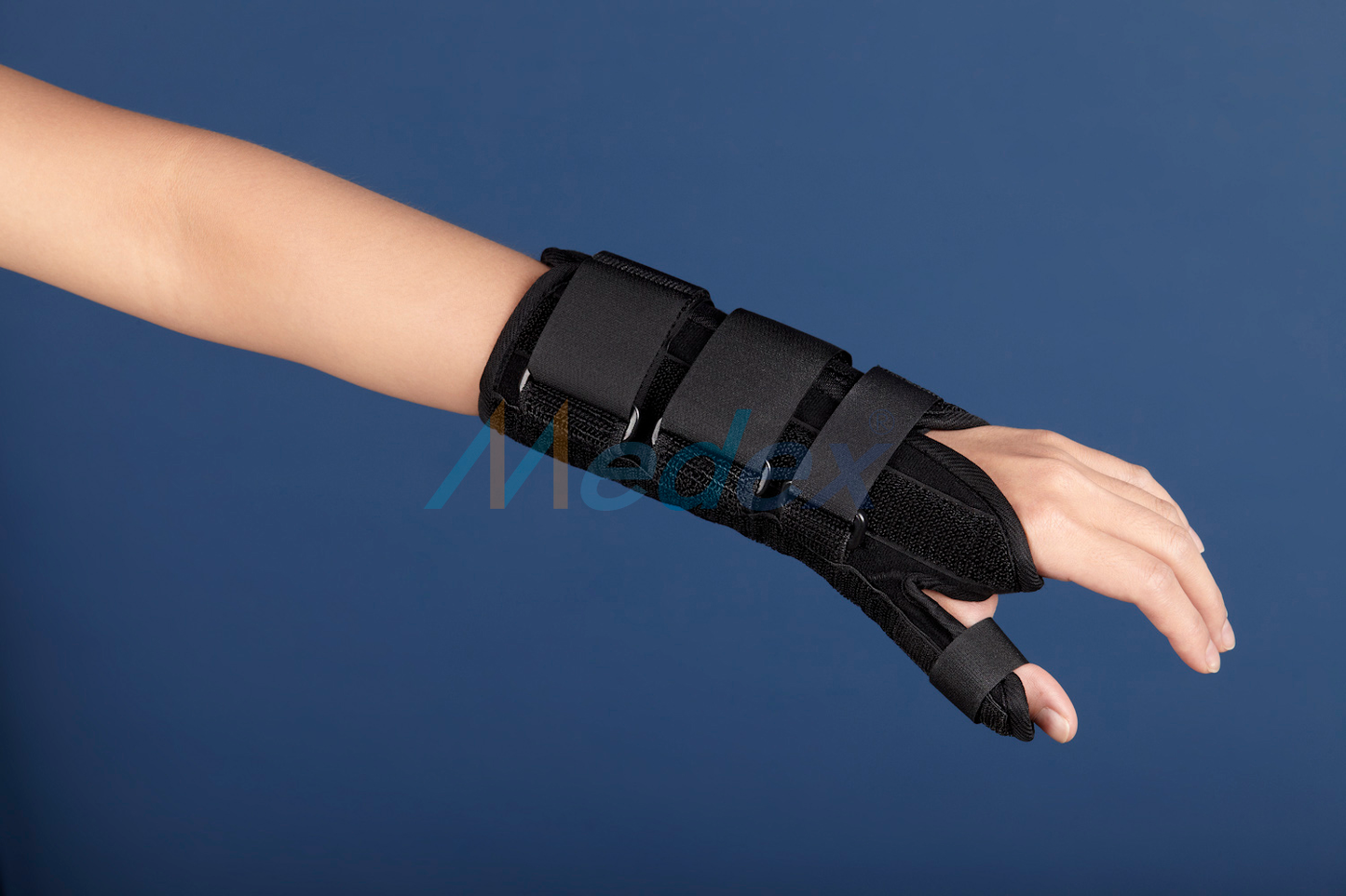 Medex Wrist Brace W/Thumb Splint -W04